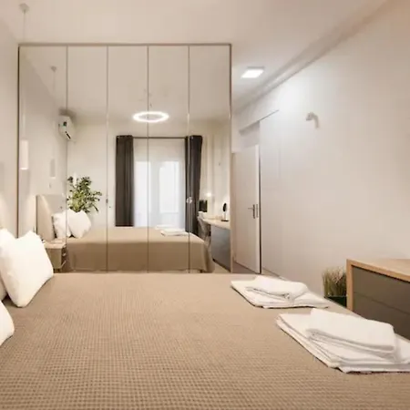 Lux Apartment In Pagrati Athens Exterior photo