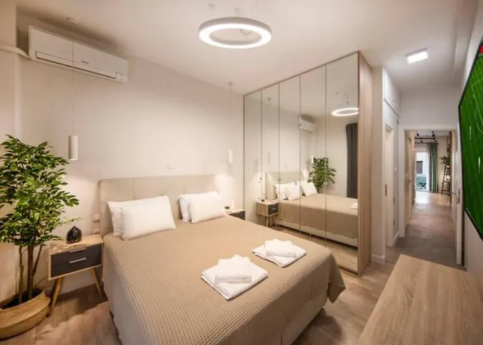Lux Apartment In Pagrati